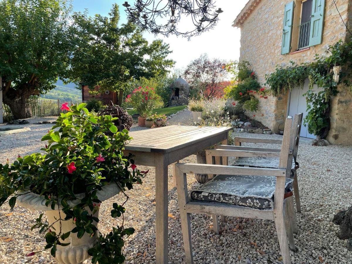 Mas Tulipe De Soie Bed and Breakfast Bevons Exteriör bild