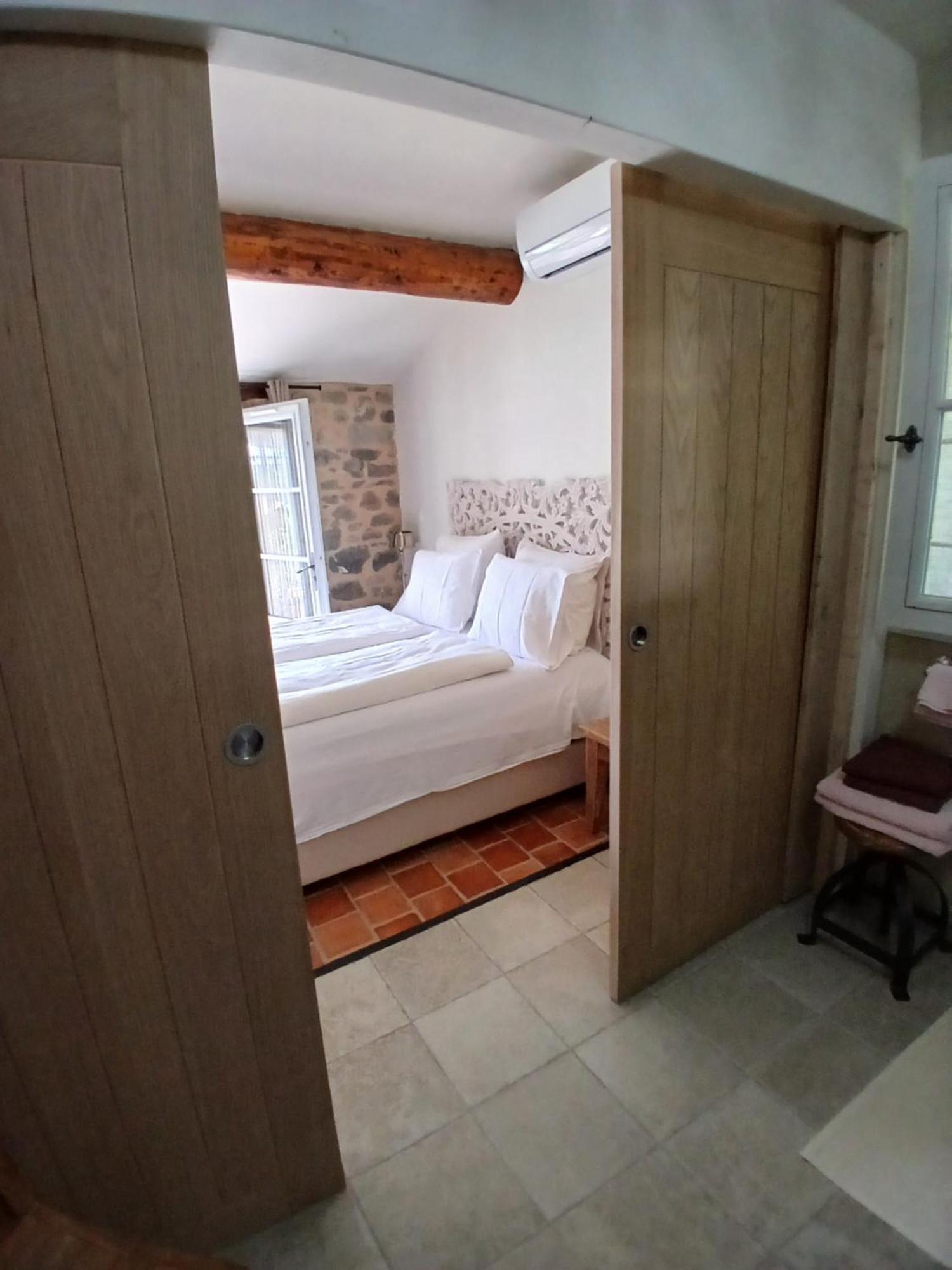 Mas Tulipe De Soie Bed and Breakfast Bevons Exteriör bild